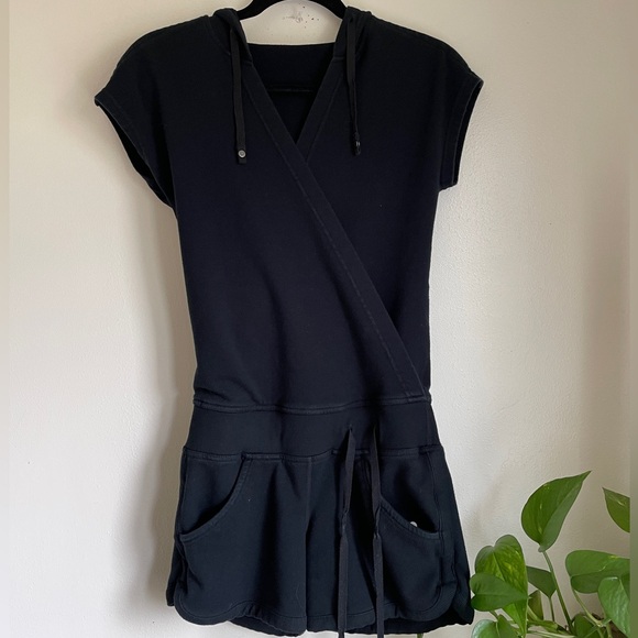 LULULEMON RARE Work It One Piece French Terry Hooded Romper Black 2 Jumpsuit - Picture 2 of 12